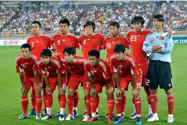 中国男足亚运队5:1战胜印度队迎来“开门红”